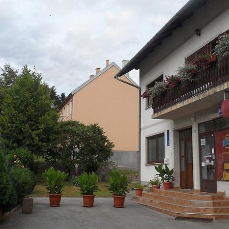 Apartment Rendulic Rakovica Exterior foto